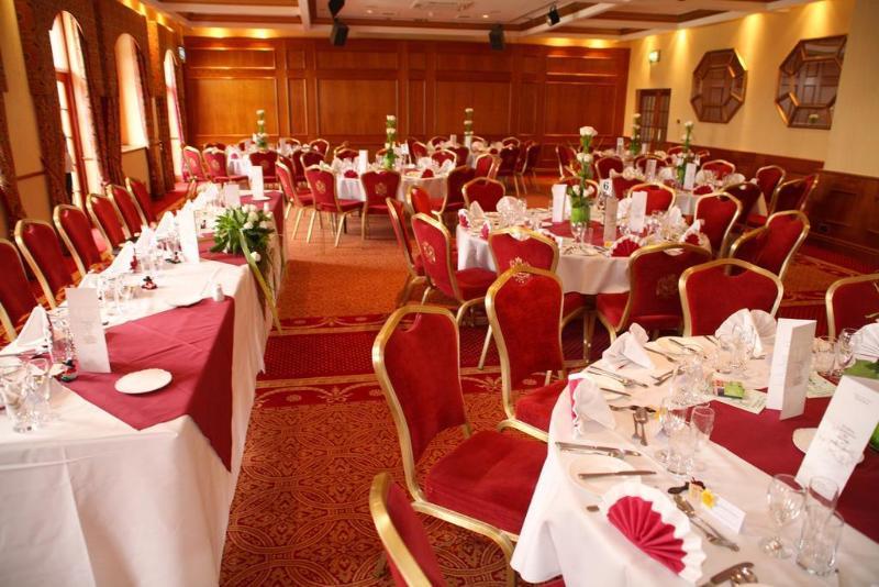 Carlton Park Hotel Rotherham Exterior foto