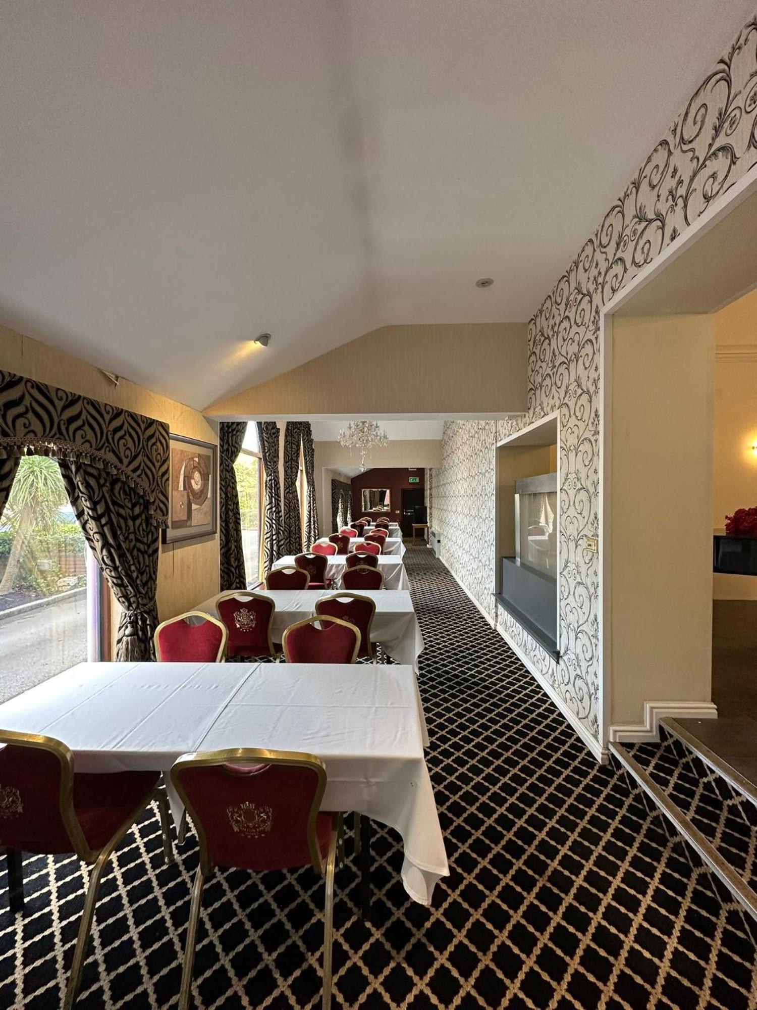 Carlton Park Hotel Rotherham Exterior foto