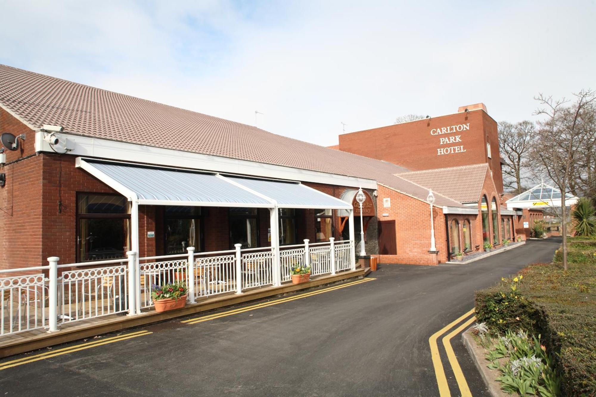 Carlton Park Hotel Rotherham Exterior foto