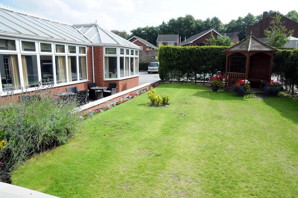 Carlton Park Hotel Rotherham Exterior foto