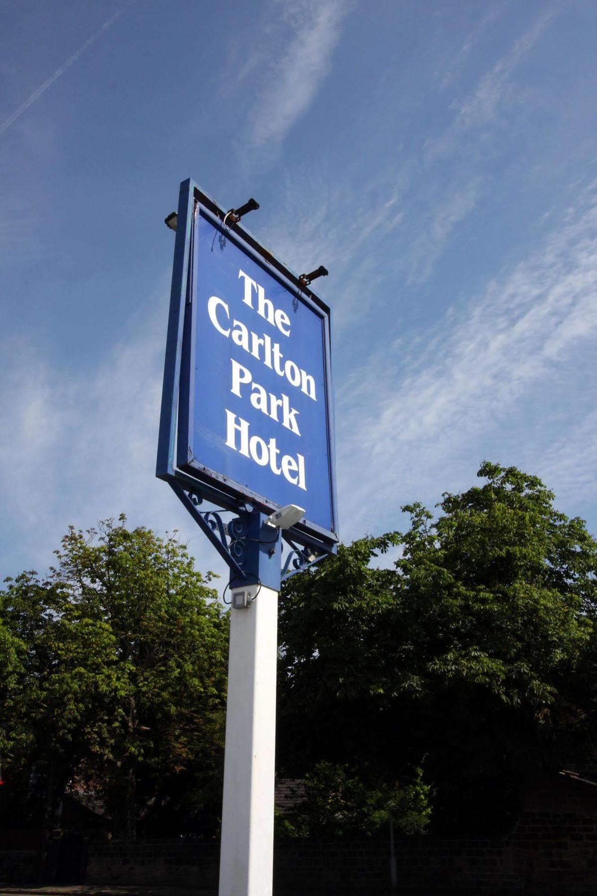 Carlton Park Hotel Rotherham Exterior foto