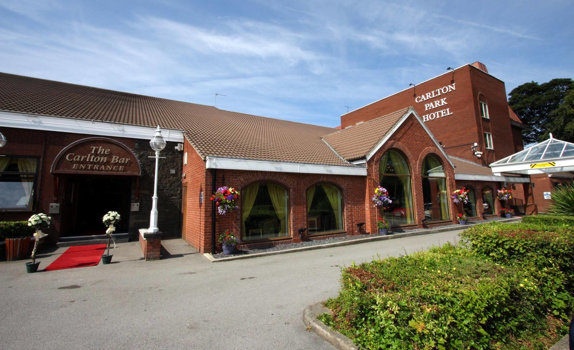 Carlton Park Hotel Rotherham Exterior foto