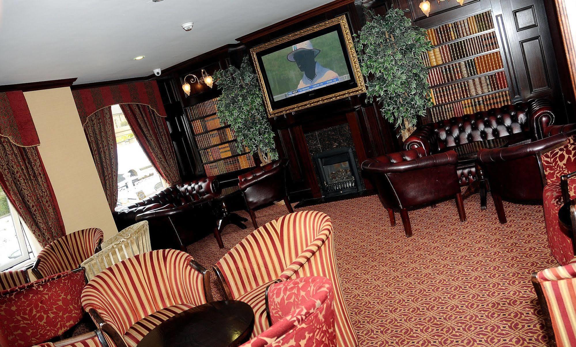 Carlton Park Hotel Rotherham Exterior foto