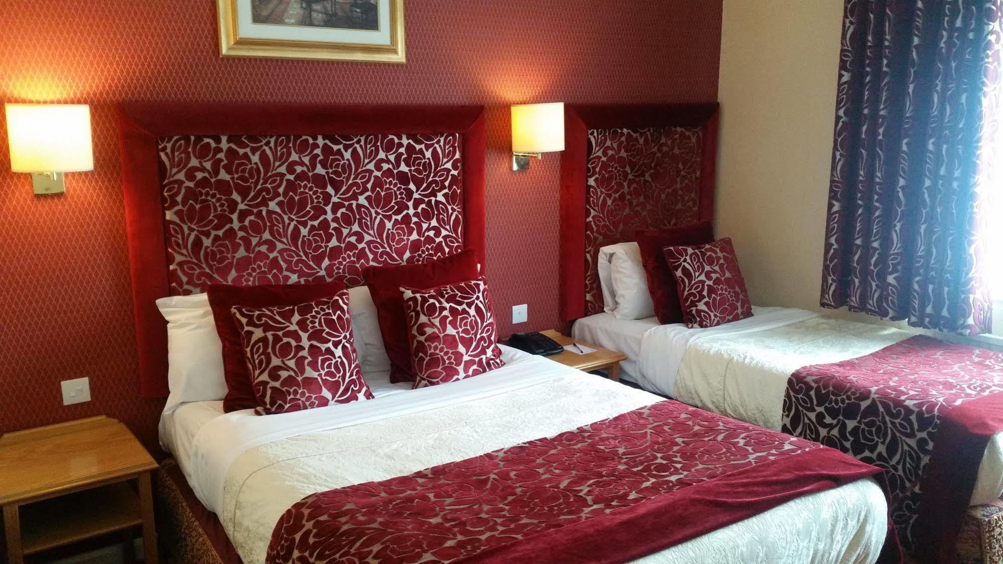 Carlton Park Hotel Rotherham Exterior foto